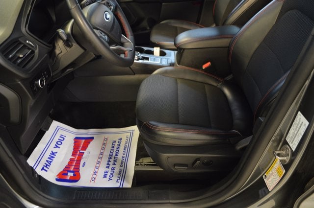 2025 Ford Escape ST-Line Select