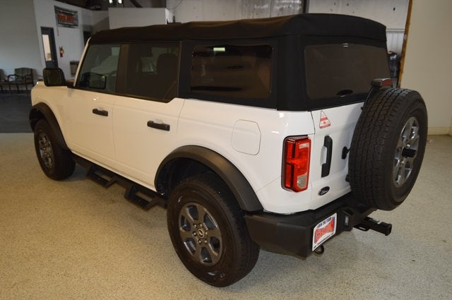 2023 Ford Bronco Base