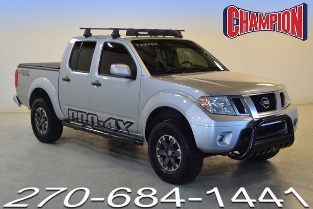2018 Nissan Frontier 4.0 PRO-4X Crew Cab 4X4 AT's photo
