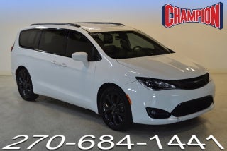 2019 Chrysler Pacifica Touring L Plus