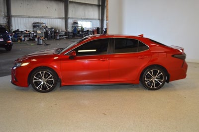 2019 Toyota Camry SE