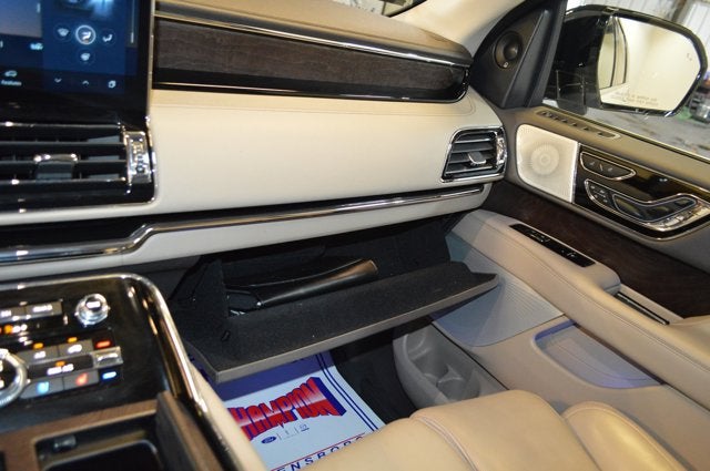 2023 Lincoln Navigator L Reserve