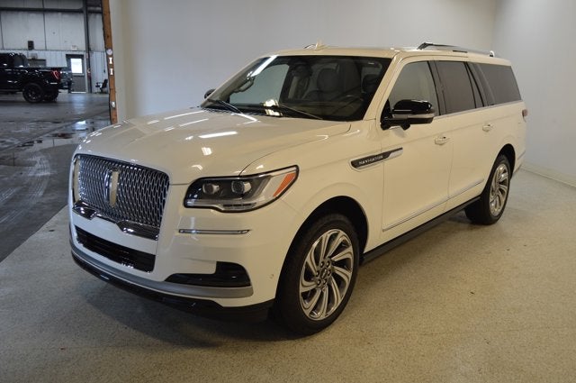 2023 Lincoln Navigator L Reserve