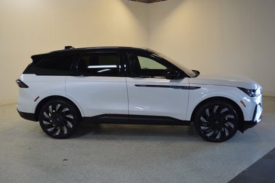 2024 Lincoln Nautilus Reserve