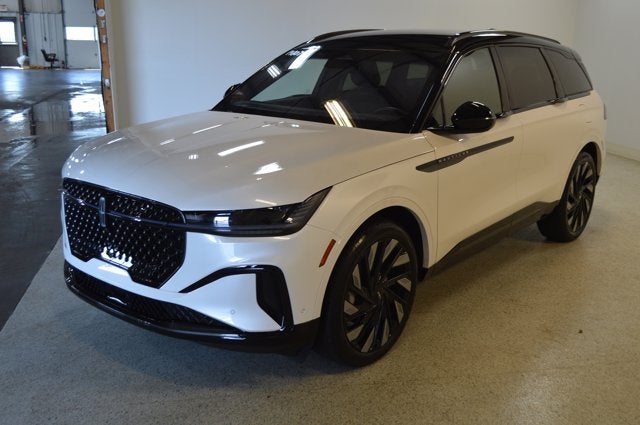 2024 Lincoln Nautilus Reserve