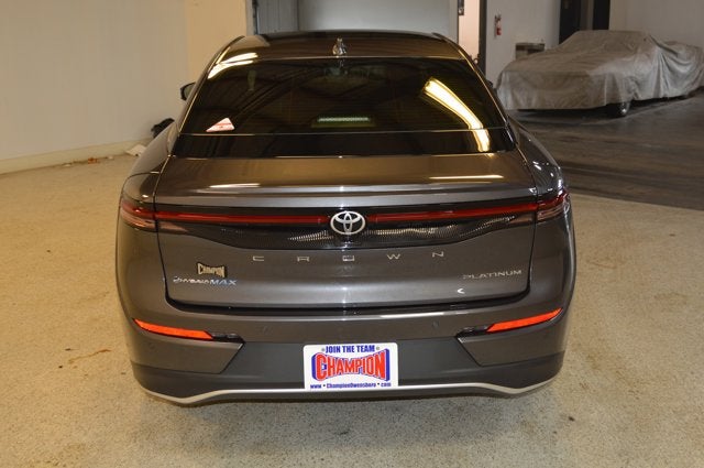 2024 Toyota Crown Platinum